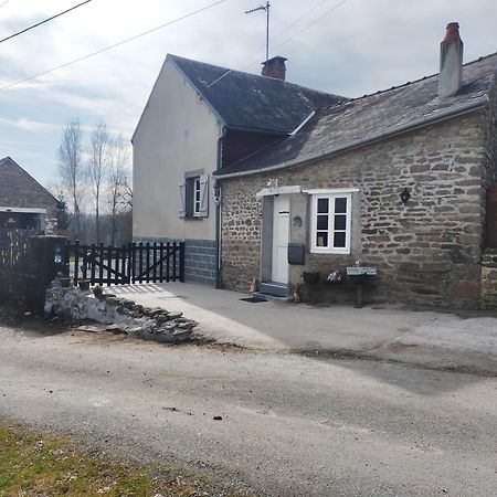 Chambre D'Hotes Se Sentir Libre Noisette Crozant Kültér fotó